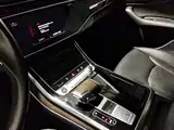 Фото 13 - Audi Q8