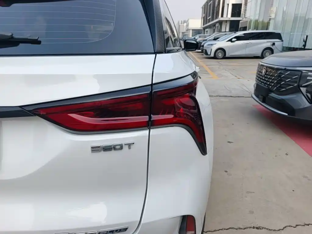 Фото 8 - Changan CS75 PLUS