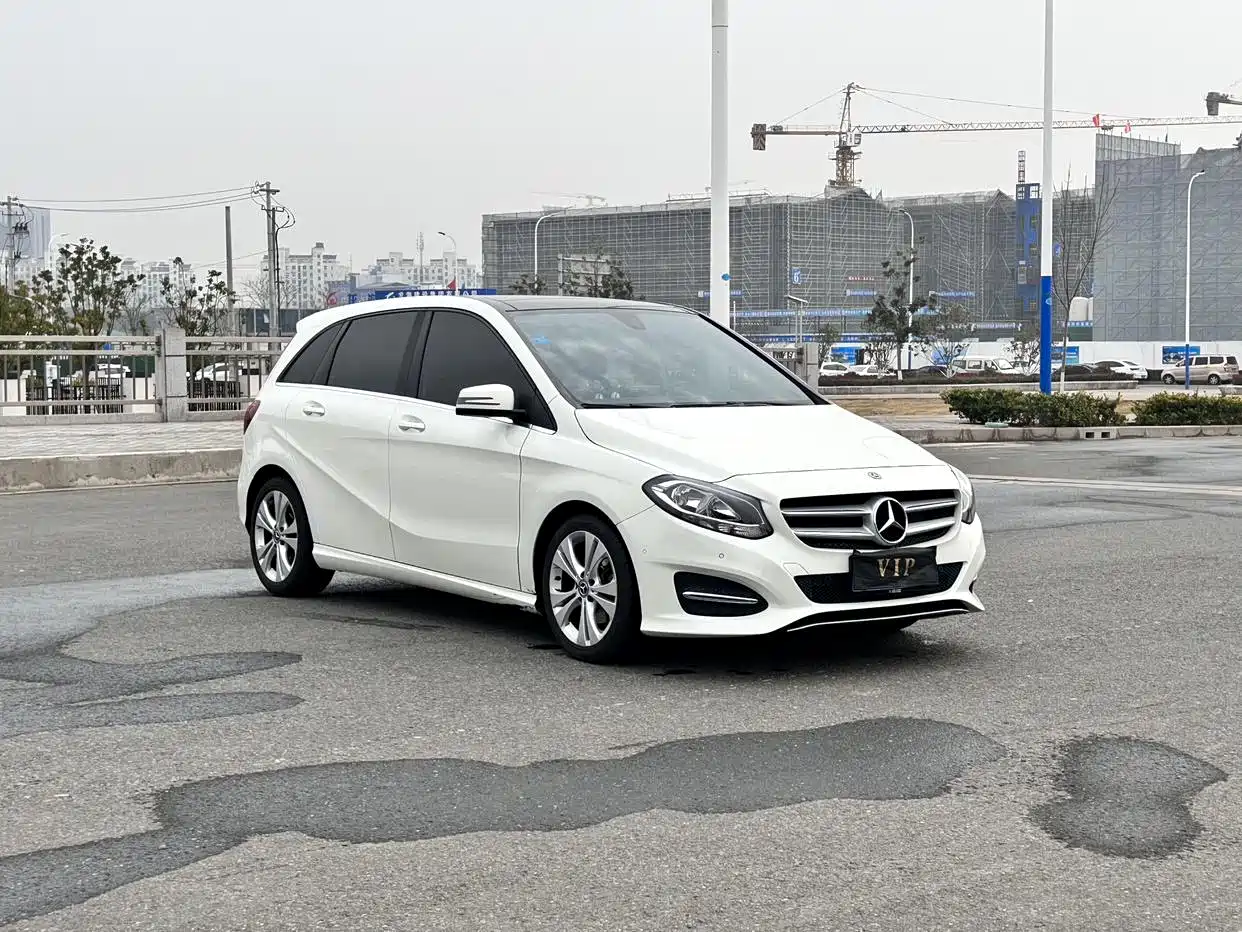 Mercedes-Benz B-Class 2017 B 200 Dynamic фото 16
