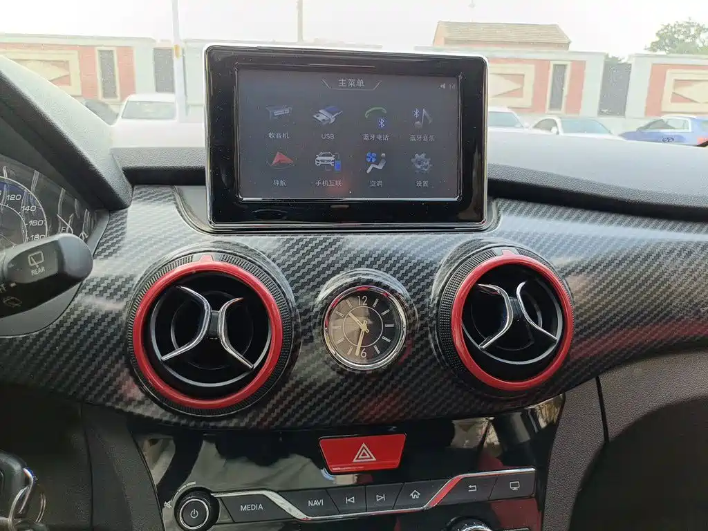 BAIC Senova X25 2017 2015 1.5L Automatic Luxury