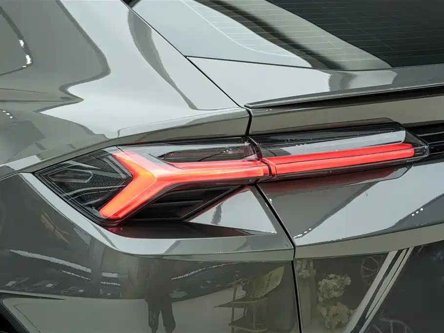 Lamborghini Urus 2023 4.0T V8 S фото 24