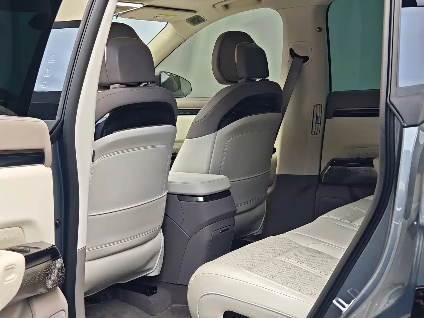 ZEEKR 7X 2025 2025 Model 75kWh RWD Smart Driving Edition