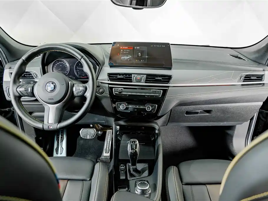 BMW X2 2024 2023 sDrive 25i Radiance Edition