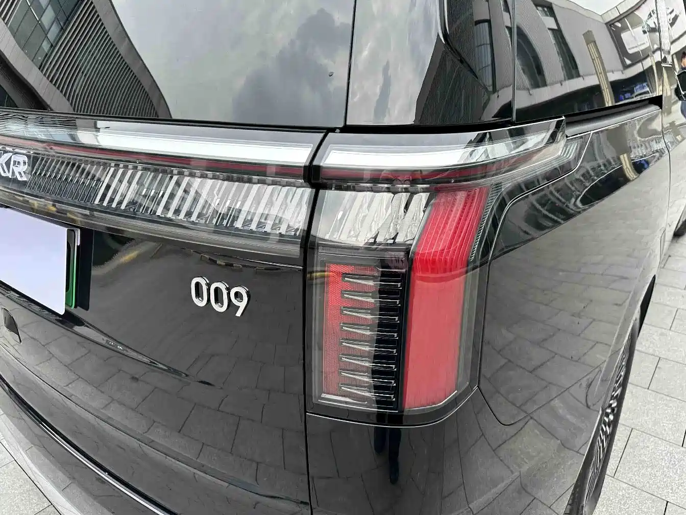 ZEEKR EXTREME KRYPTON 009