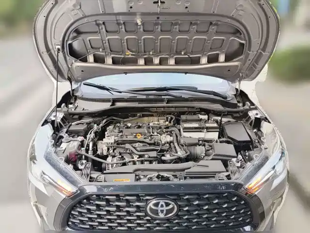 Toyota Corolla Cross 2024 Model 2.0L Pioneer Edition — фото 3