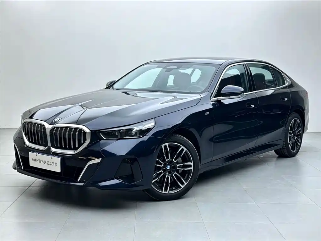 BMW 5 Series 2026 2025 530Li Leading M Sport Package
