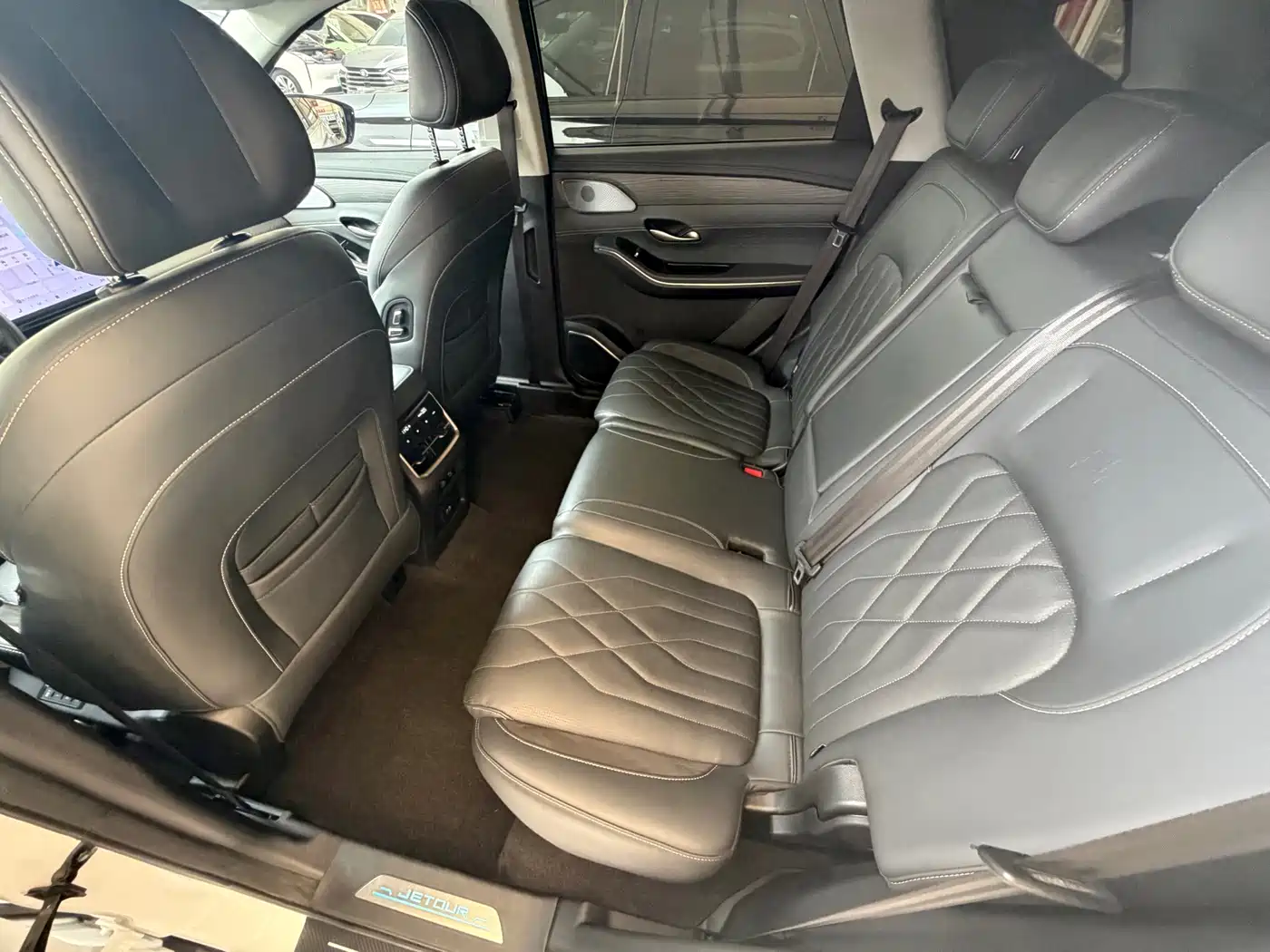 Jetour X90 PRO 2024 2024 2.0T DCT Flagship 7-Seater