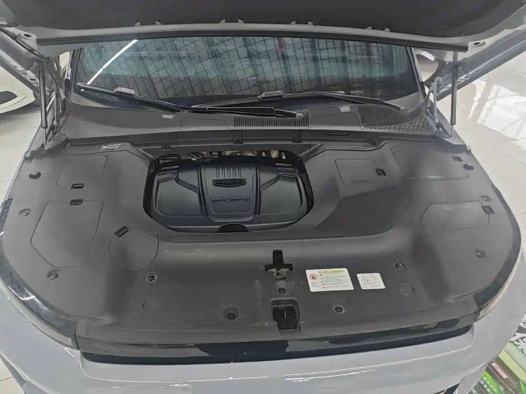 Фото 20 - Geely ICON