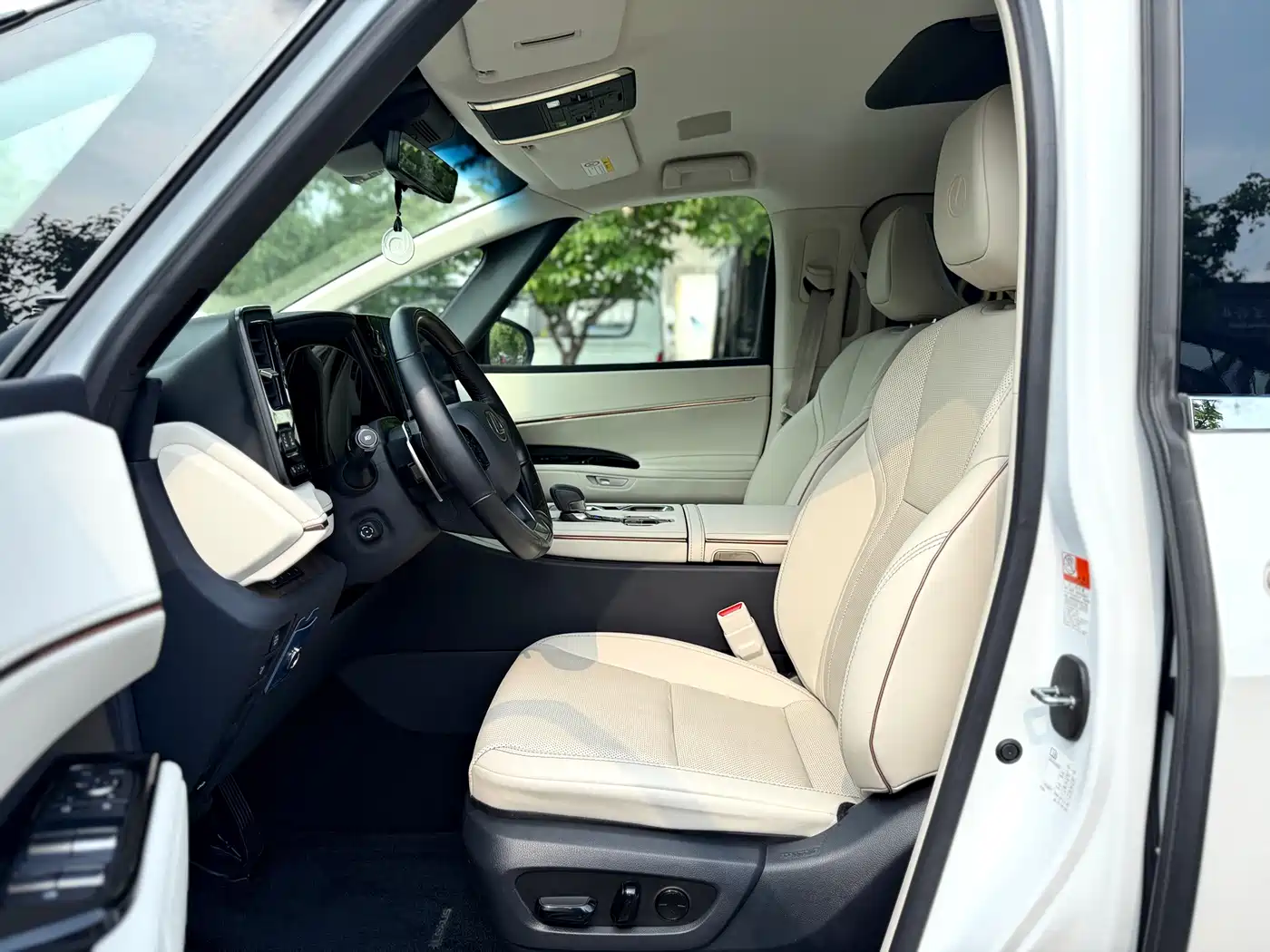 Lexus LM 2026 2023 350h 7-Seater Elegance Edition