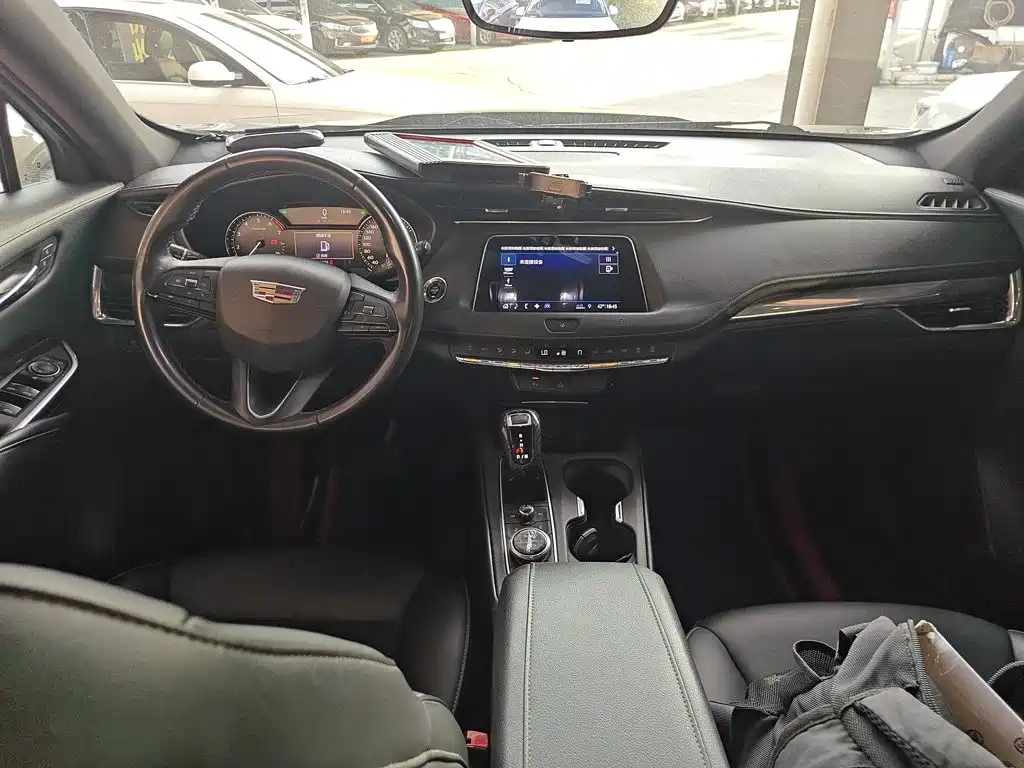 Cadillac XT4 2019 2018 Model 28T 2WD Technology