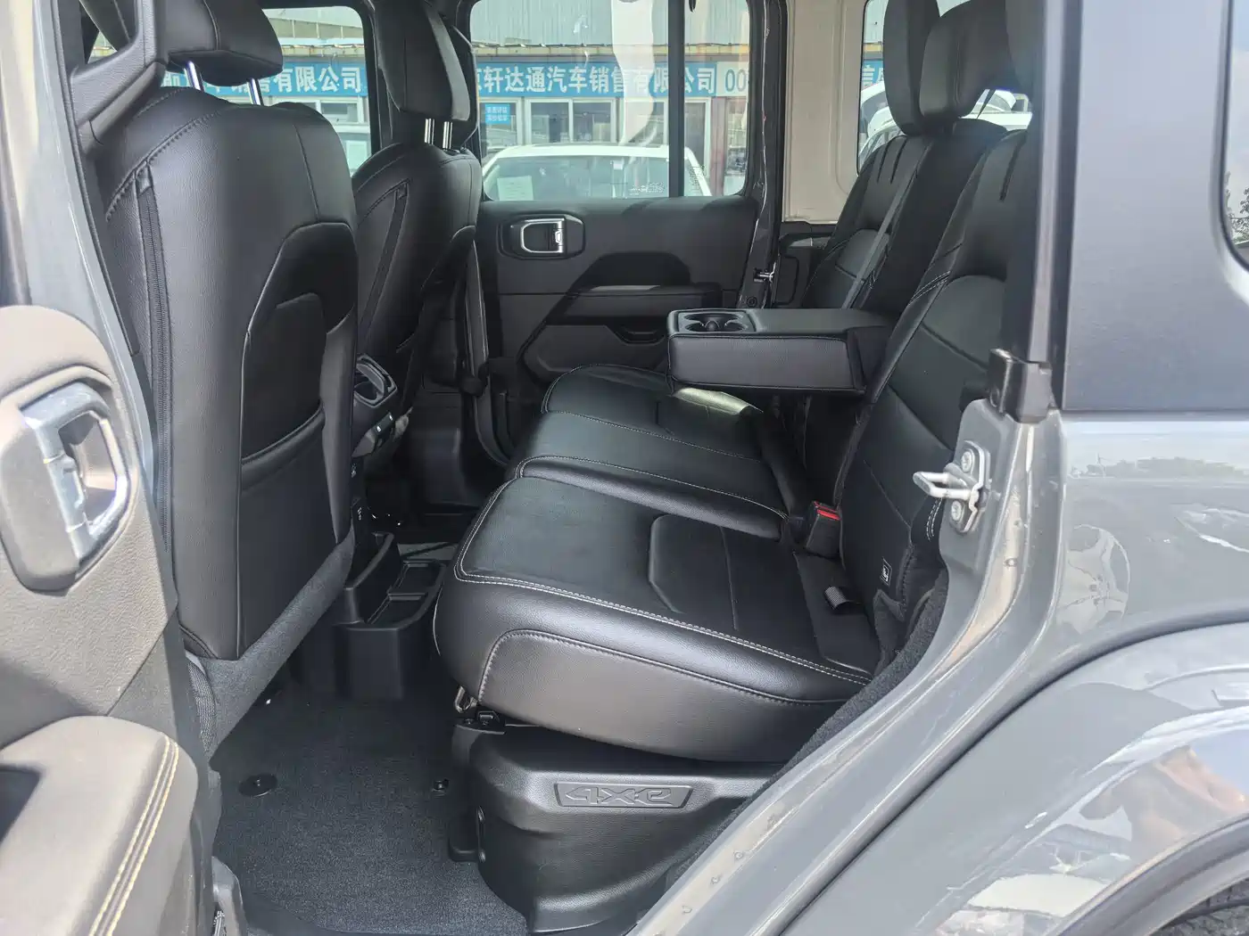 Jeep Wrangler 4xe 2021 2021 4-Door 2.0T 4xe Sahara Launch Edition