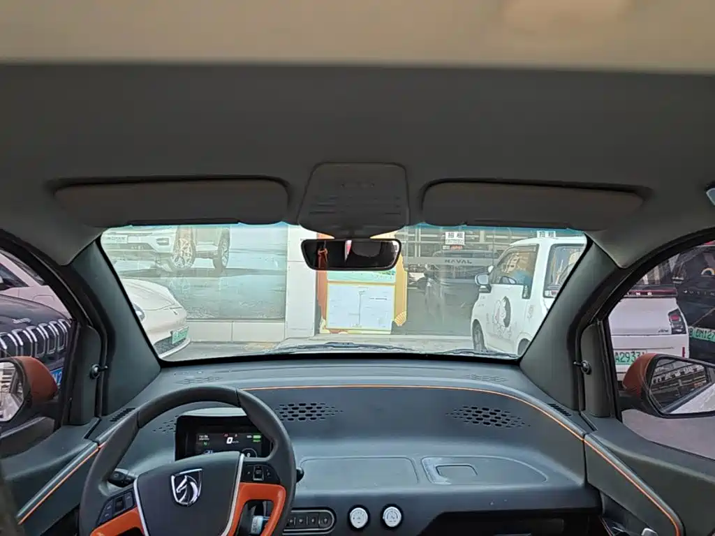 Фото 18 - Baojun E100