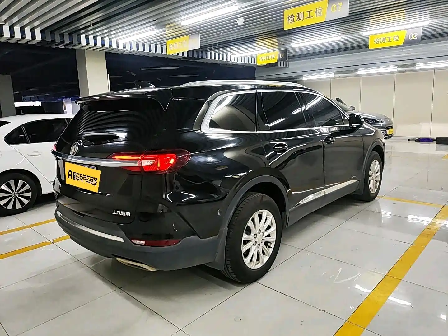 Фото 4 - Buick Enclave