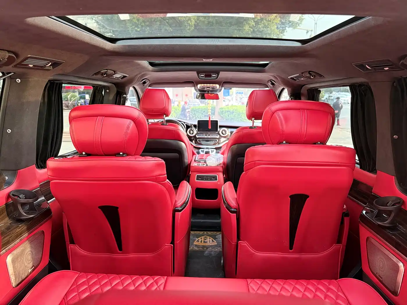 Mercedes-Benz V-Class 2018 V 260 AMG Sport Edition China VI фото 17