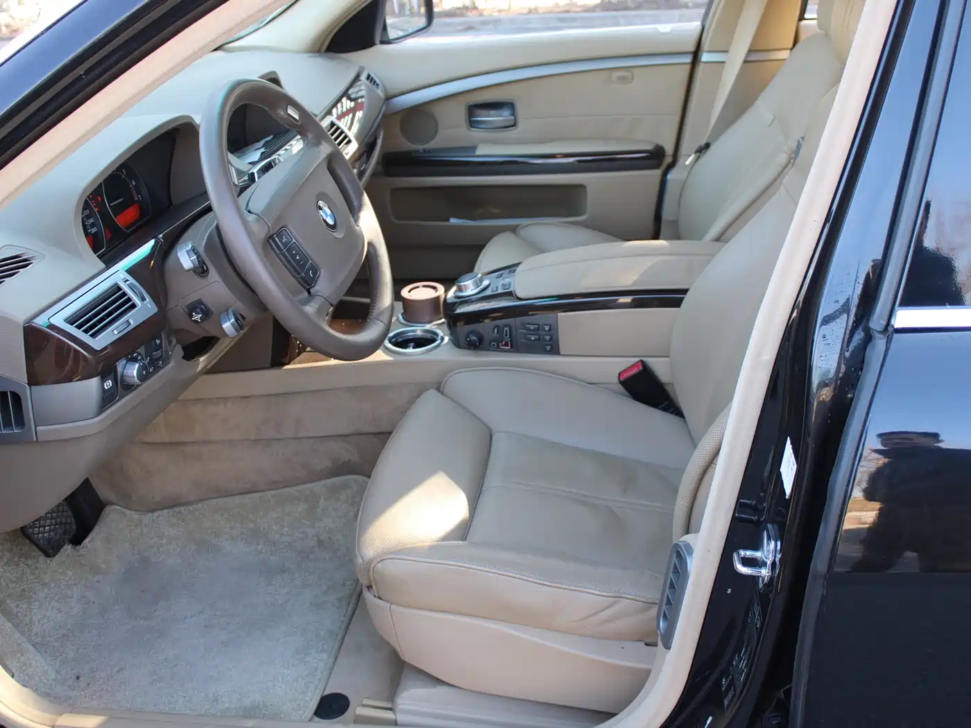 BMW 7 Series 2005 Model 750Li фото 7
