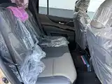 Фото 26 - Lexus LX