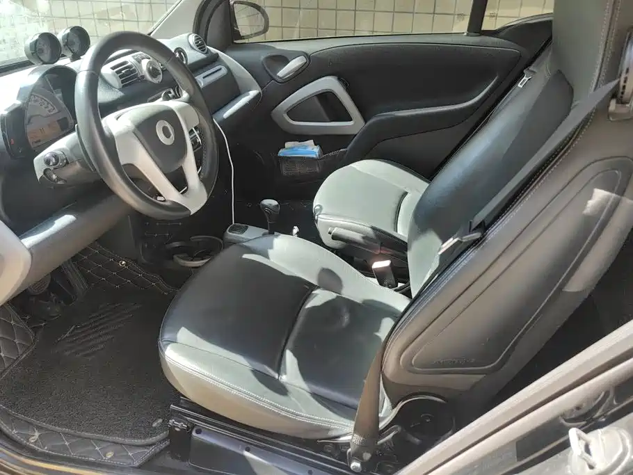 Photo 8 - smart fortwo