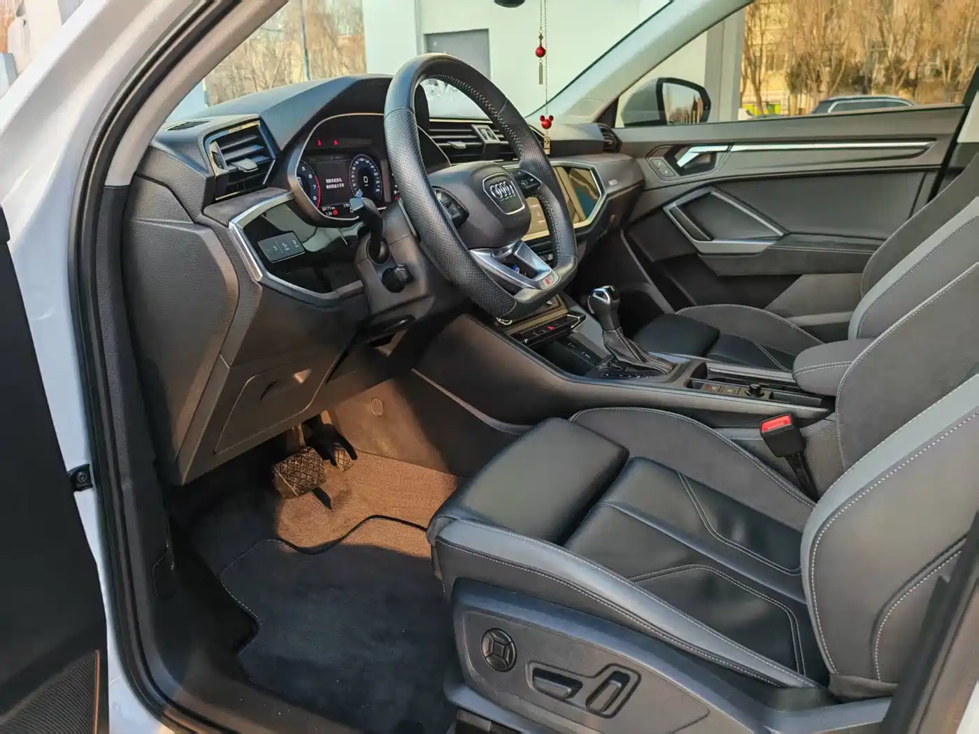 Audi Q3 Sportback 2021 40 TFSI Premium Life Edition фото 9