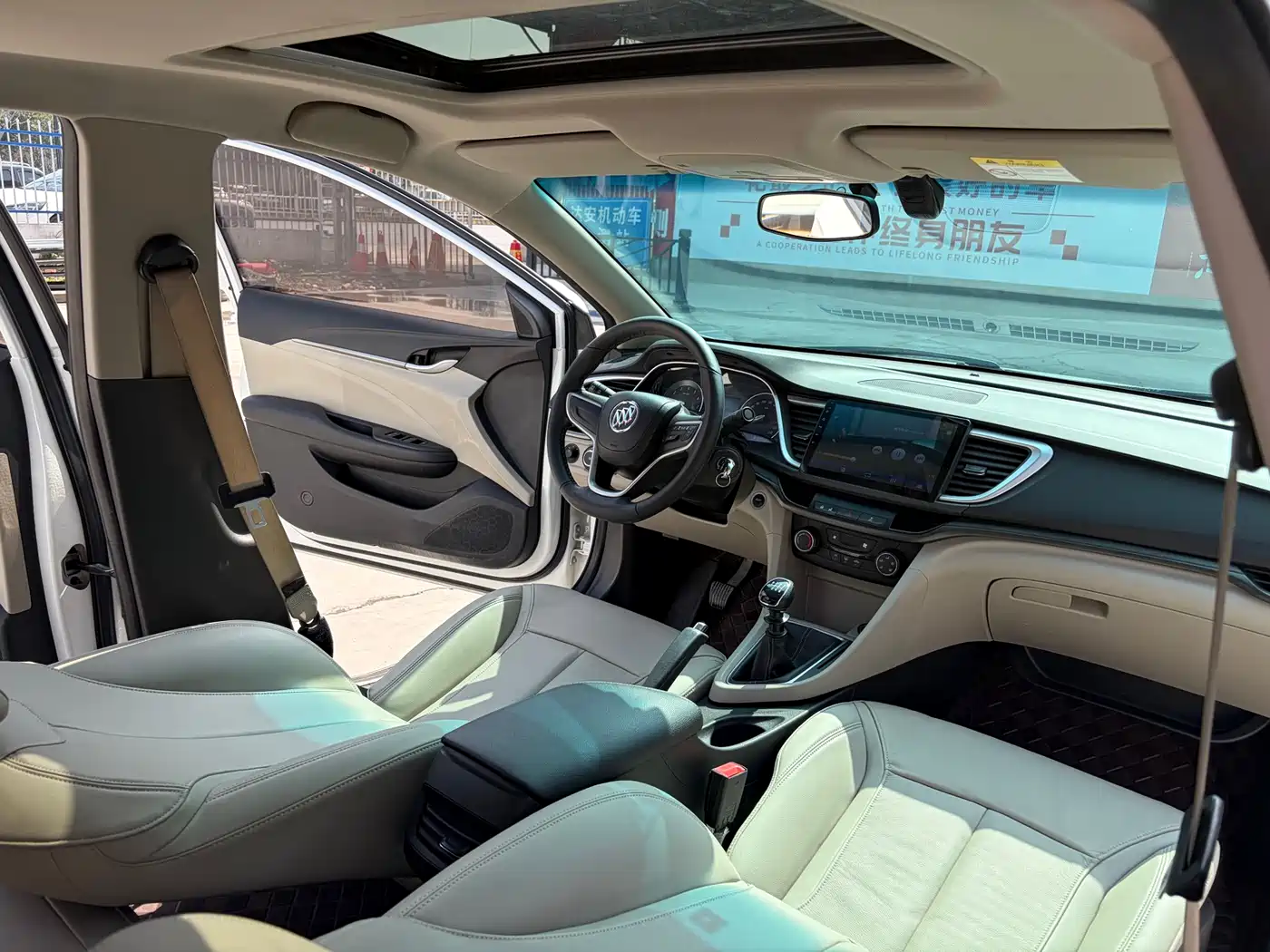 Buick Excelle 2018 15T Manual Elite (China V) фото 8