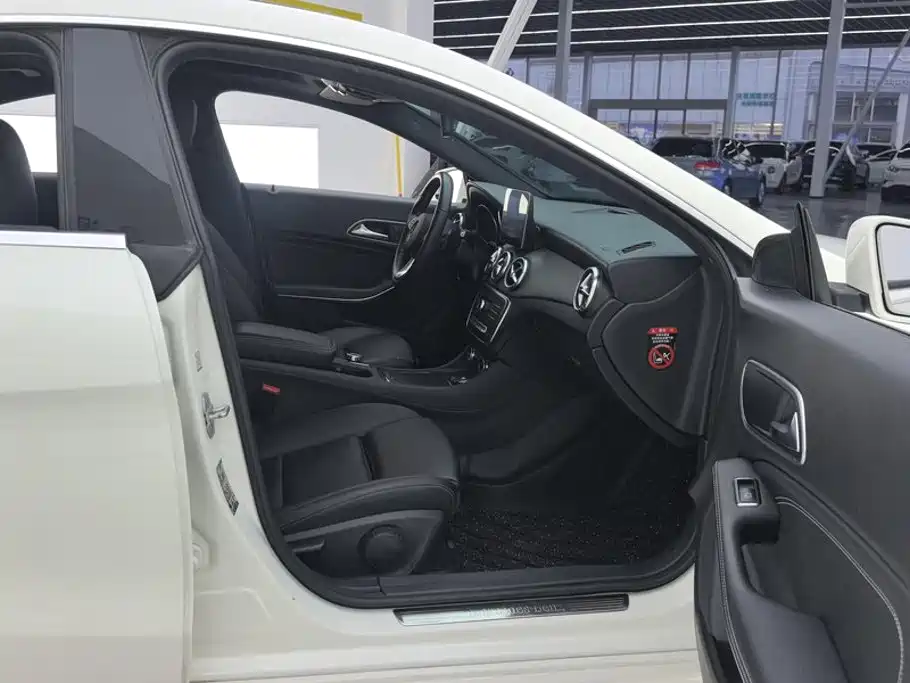 Фото 8 - Mercedes-Benz CLA (Import)