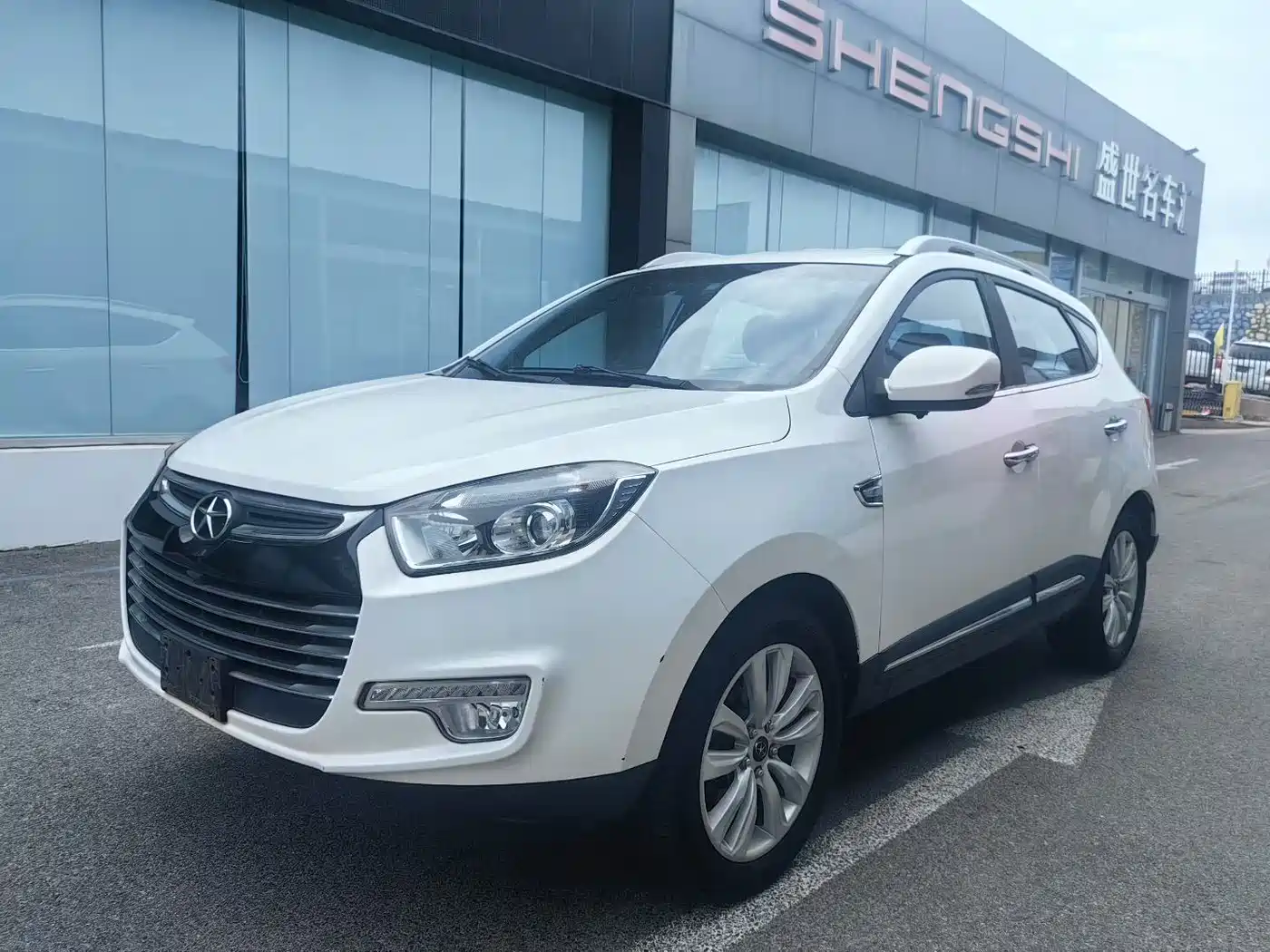 JAC Motors Refine S5 2017 2015 1.5T Automatic Elite