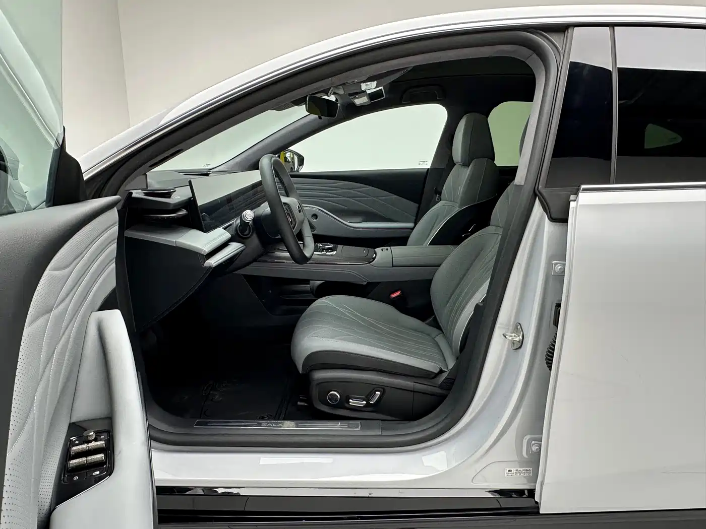 Geely Galaxy Galaxy E8 2025 2025 700km Long Voyage Smart Drive Edition