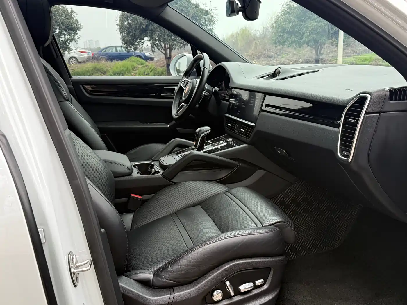 PORSCHE CAYENNE NEW ENERGY