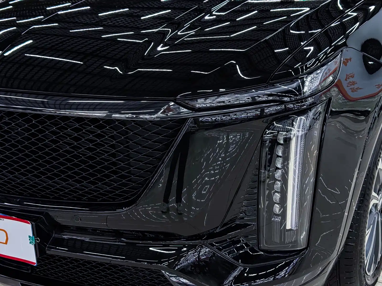 Фото 6 - Cadillac XT5