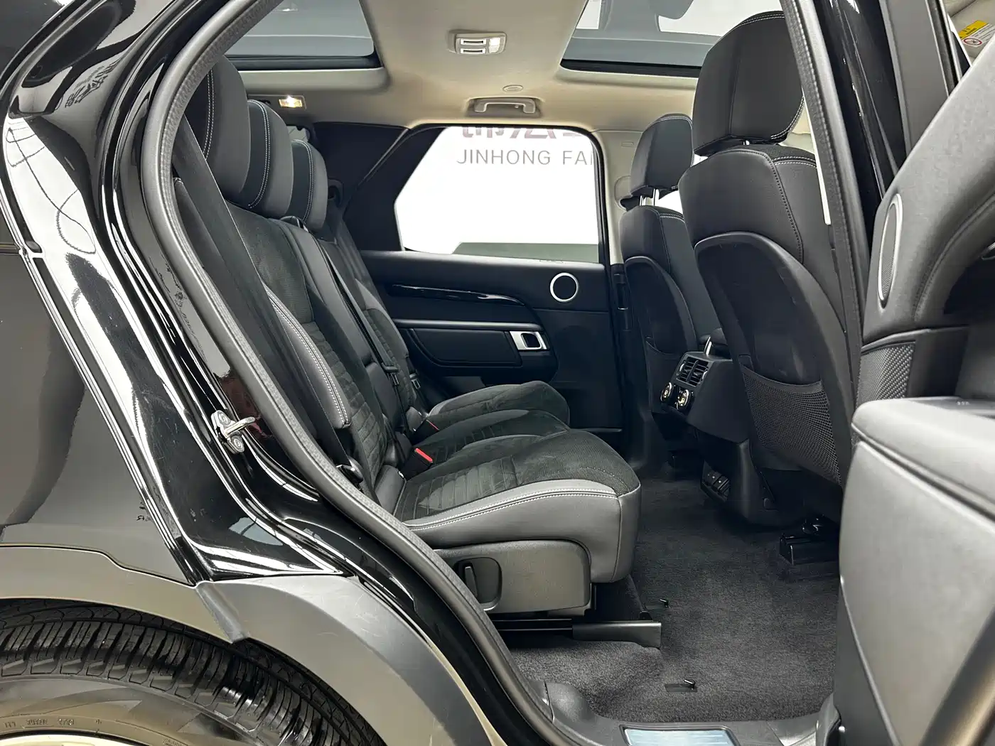 Land Rover Discovery 2024 Model 360PS S фото 21