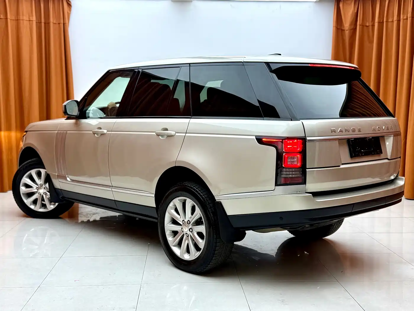 Land Rover Range Rover 2015 3.0 SC V6 Vogue фото 6