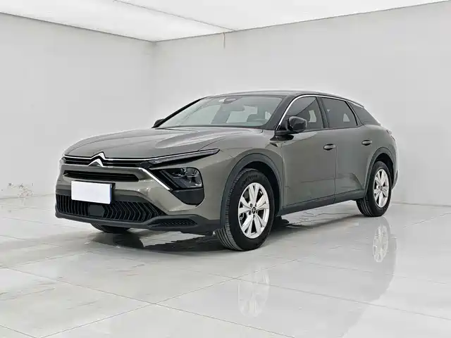 Citroën Versailles C5 X 2025 Model 1.6T Overseas Version