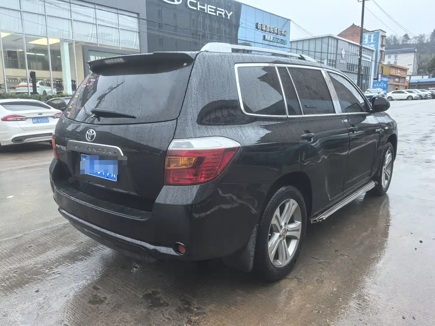 Toyota Highlander 2011 2.7L 2WD 7-seat Luxury фото 10