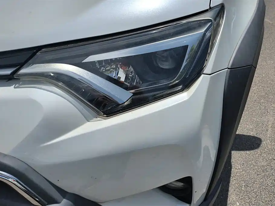 Toyota RAV4 Rongfang 2019 2.0L CVT 2WD Trend X Limited Edition China V фото 5