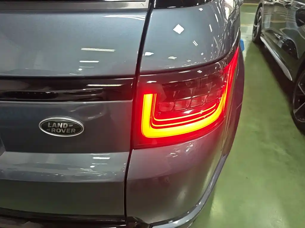 Фото 8 - Land Rover Range Rover Sport