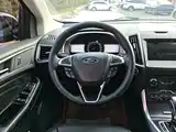 Фото 11 - Ford Edge