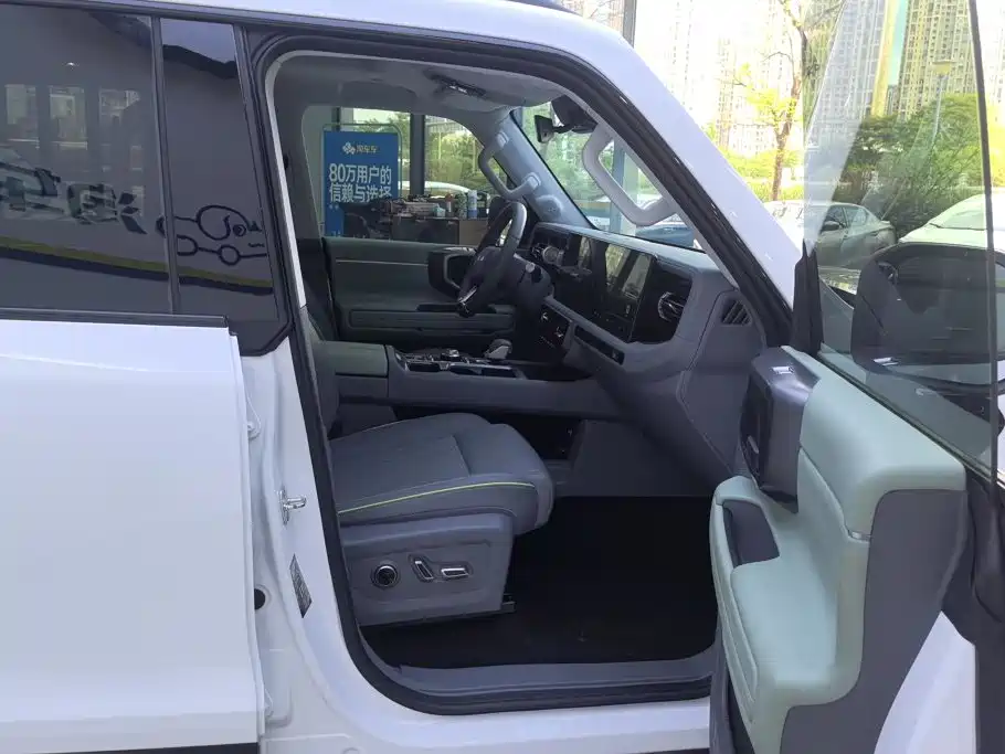 BAIC ORV Beijing Off-Road BJ40 Range Extender 2025 2025 Standard Edition