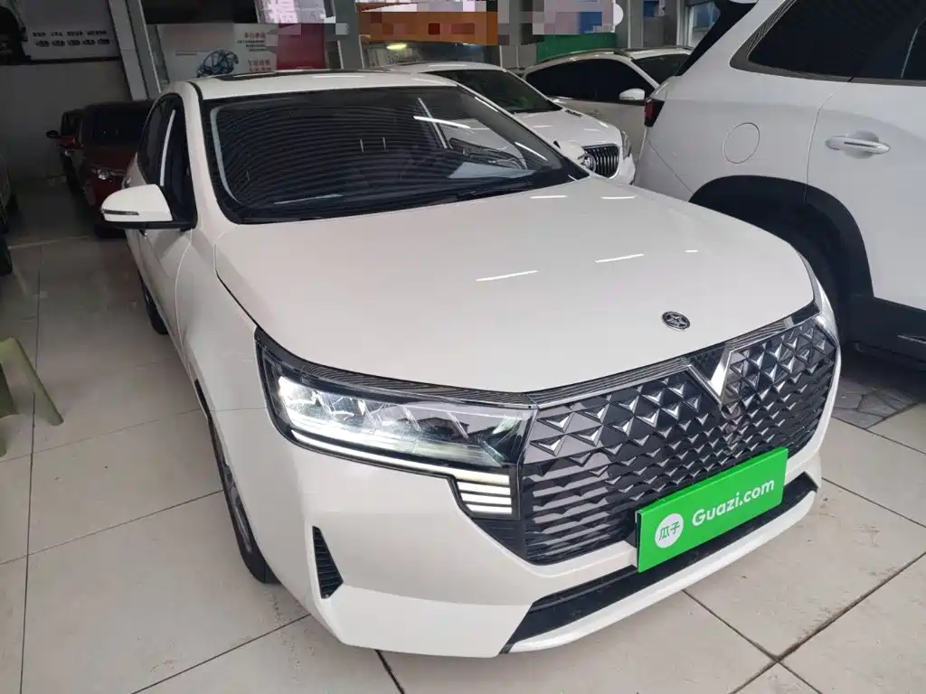 Venucia D60 2025 2023 PLUS 1.6L XL CVT Joy Leader Edition