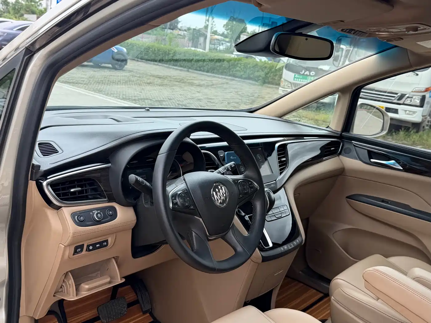 Фото 6 - Buick GL8
