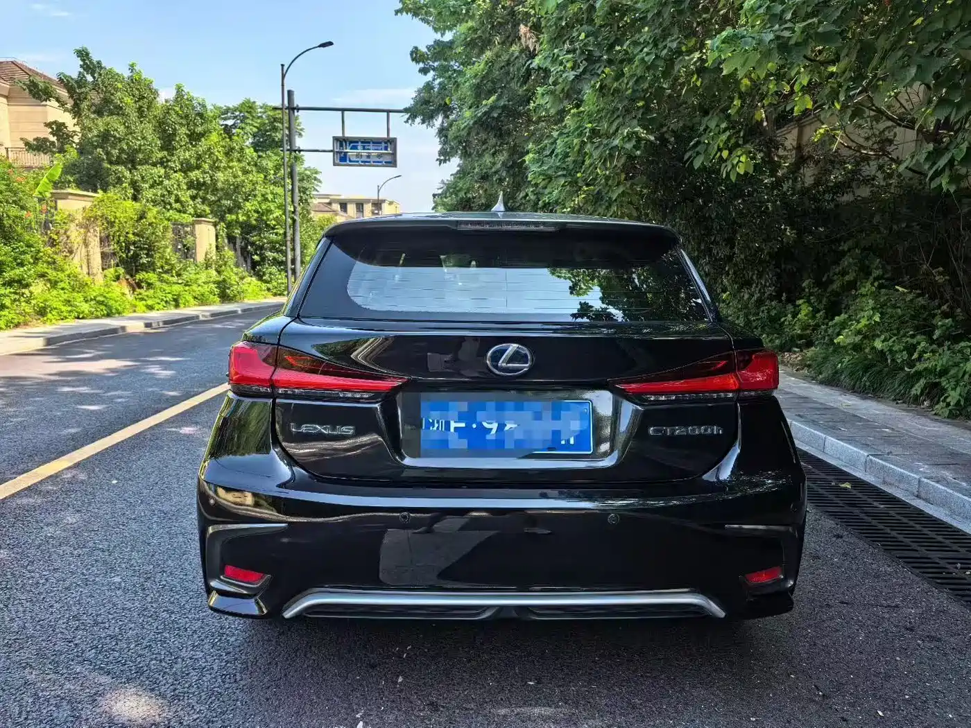Lexus CT 2018 2017 CT200h Elite Two-Tone China V