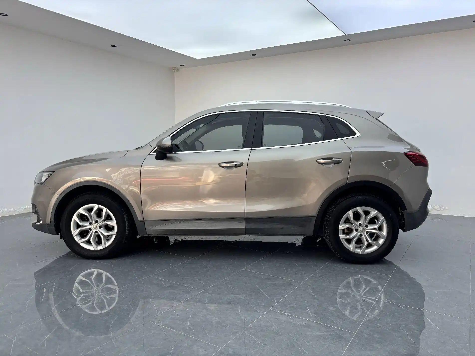 Фото 2 - Borgward BX5