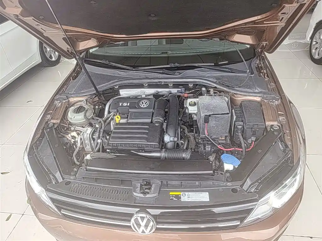 Volkswagen Lamando 2015 230TSI DSG Style фото 20