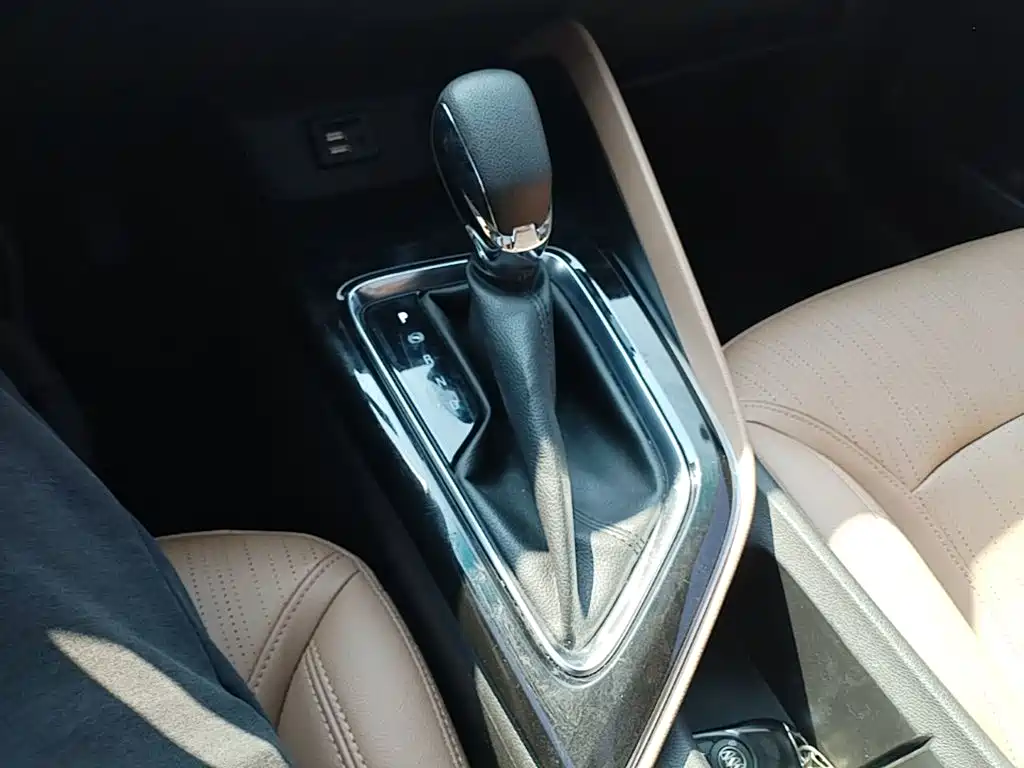 Photo 14 - Buick GL6
