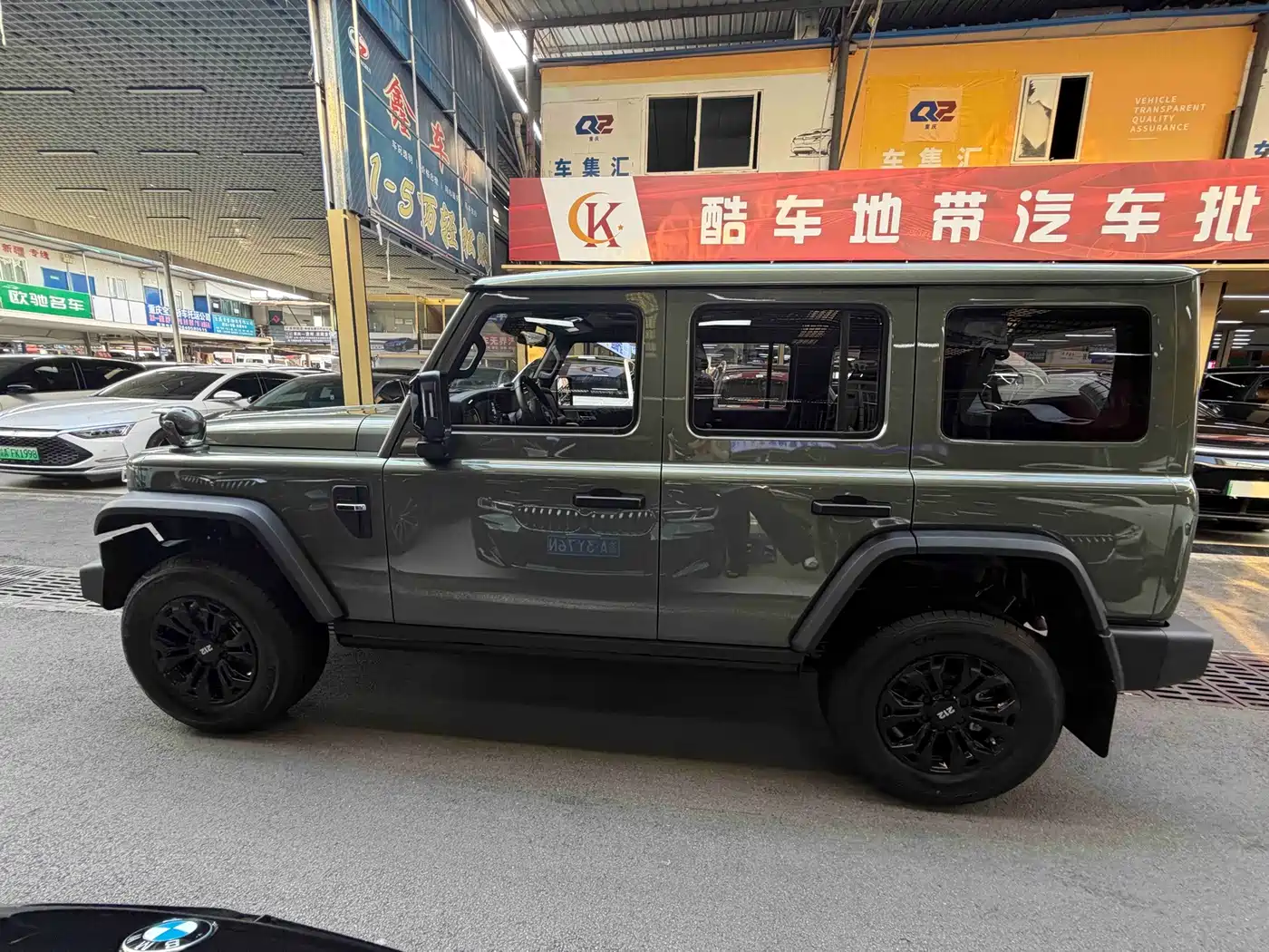 212 T01 2025 2024 2.0T Explorer