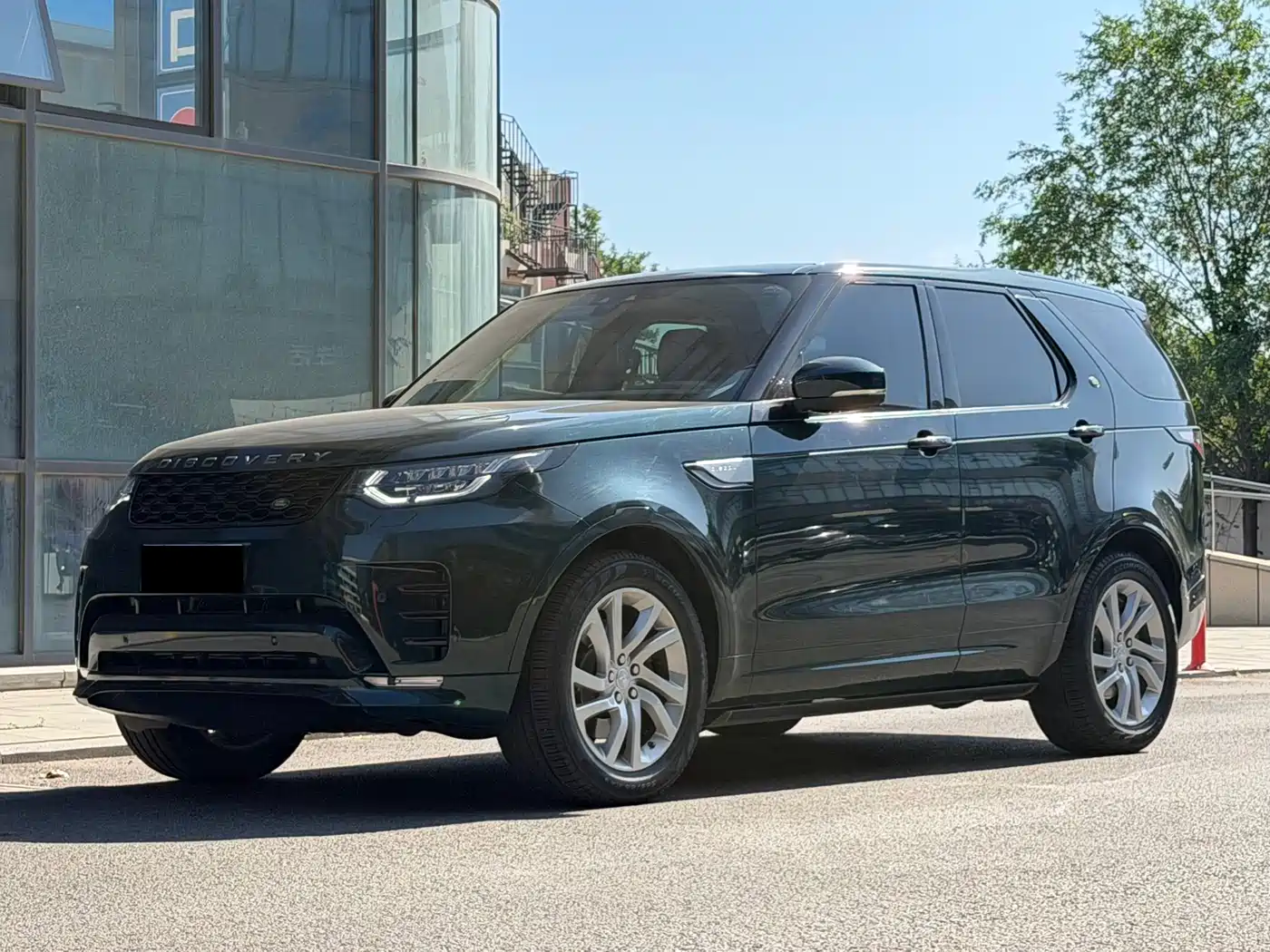 Фото 1 - Land Rover Discovery