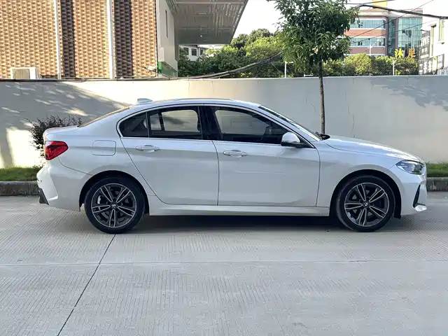 BMW 1 Series 2021 Facelift 120i M Sport — фото 3