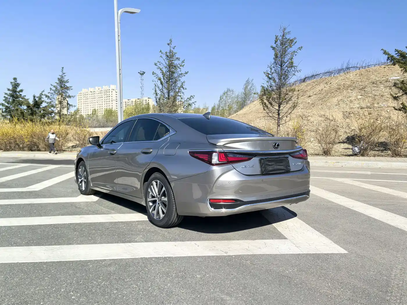 Lexus ES 2018 200 Excellence Edition China V фото 4
