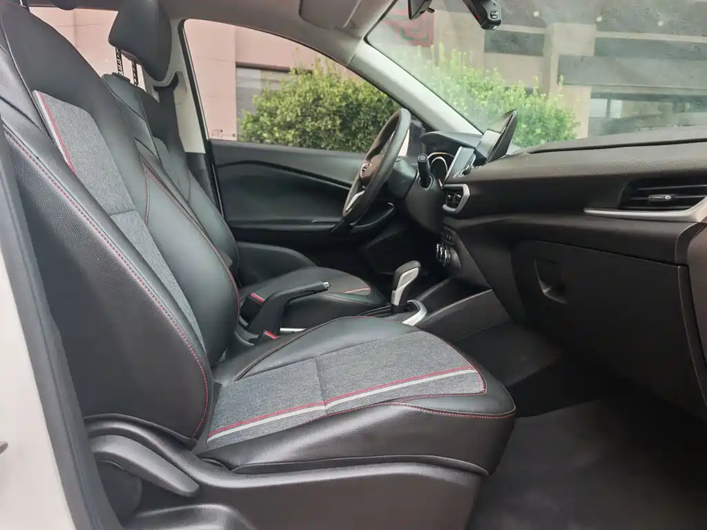 Chevrolet Trax 2020 2019 Redline 335T CVT Extreme Edition (China VI)
