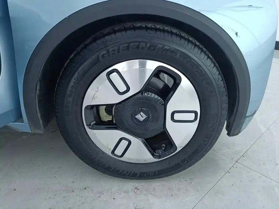 Baojun E300 2021 2020 Plus Stellar Smart Fun Edition