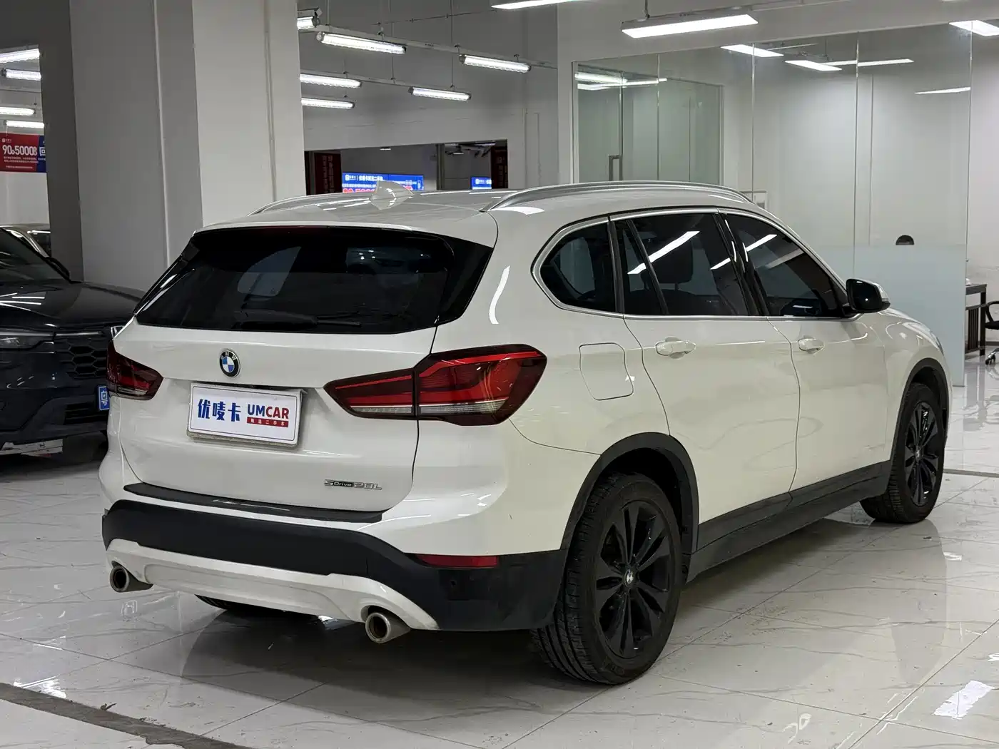 Фото 6 - BMW X1