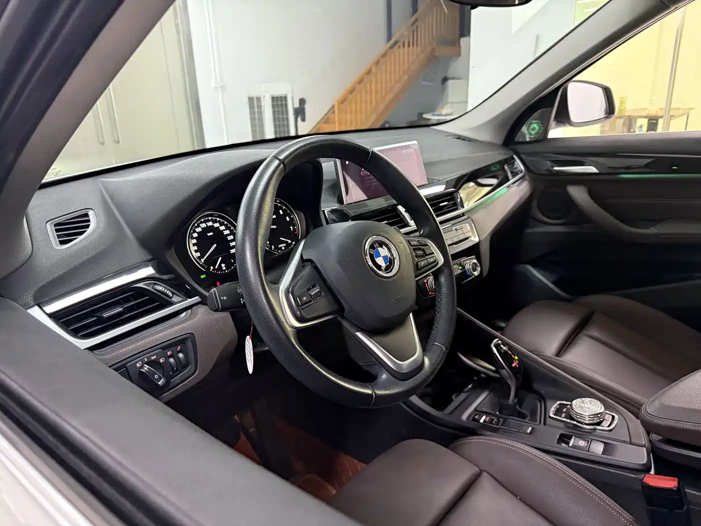 Фото 10 - BMW X1